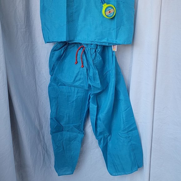 NWT Child's Doc McStuffins Doctor Costume Dress-up Size 4-6 - Picture 3 of 3